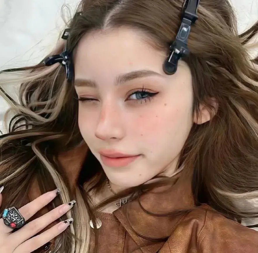 您的狗狗牌女友已上线